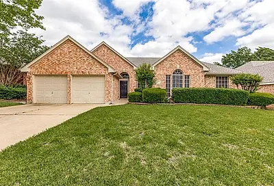 2015 Perry Drive Mansfield TX 76063