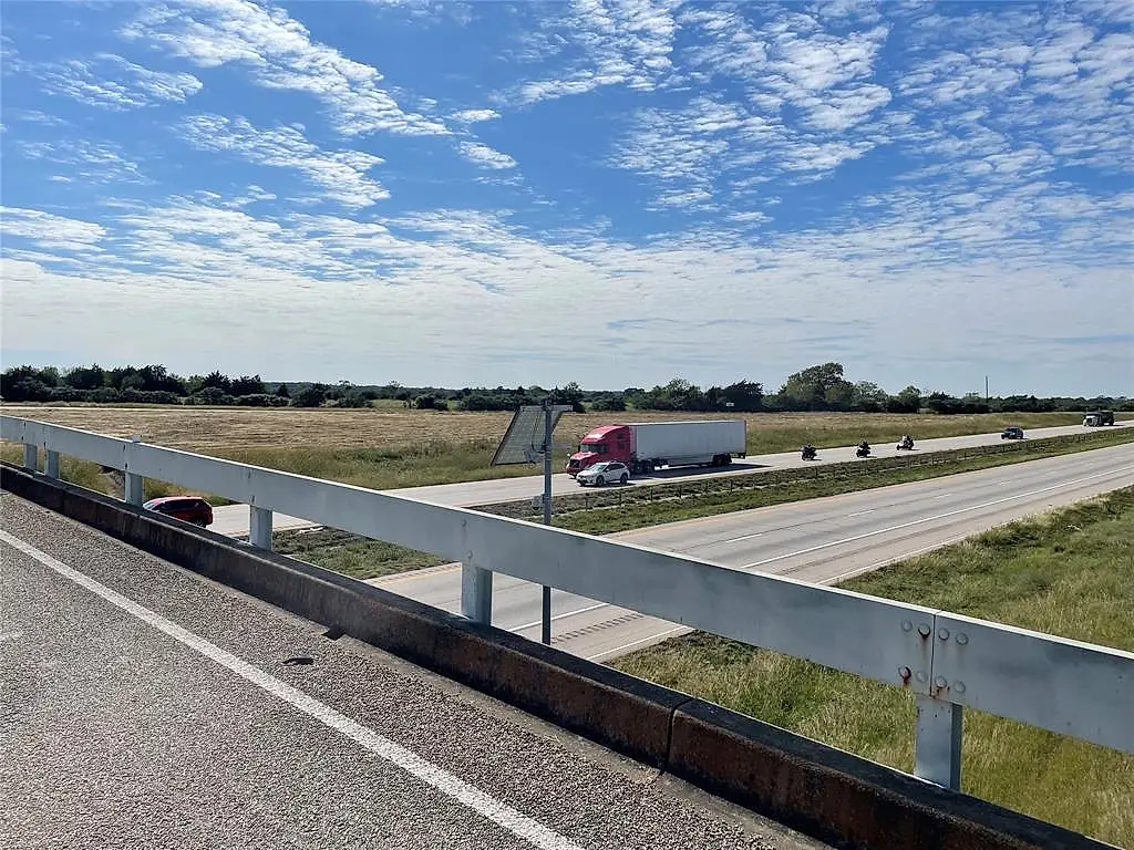 6164 E I-10 Road