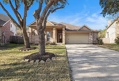 3010 Silhouette Bay Dr Pearland TX 77584
