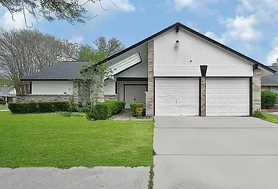 8826 Lakeside Forest Drive Houston TX 77088