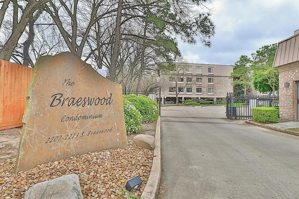 2207 S Braeswood Boulevard