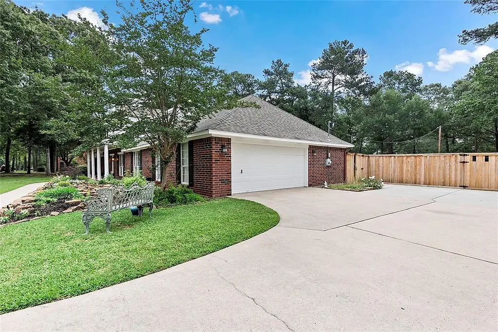 2319 Timberbranch Court