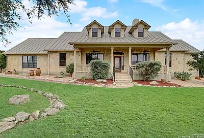 104 Rolling View Dr Boerne TX 78006