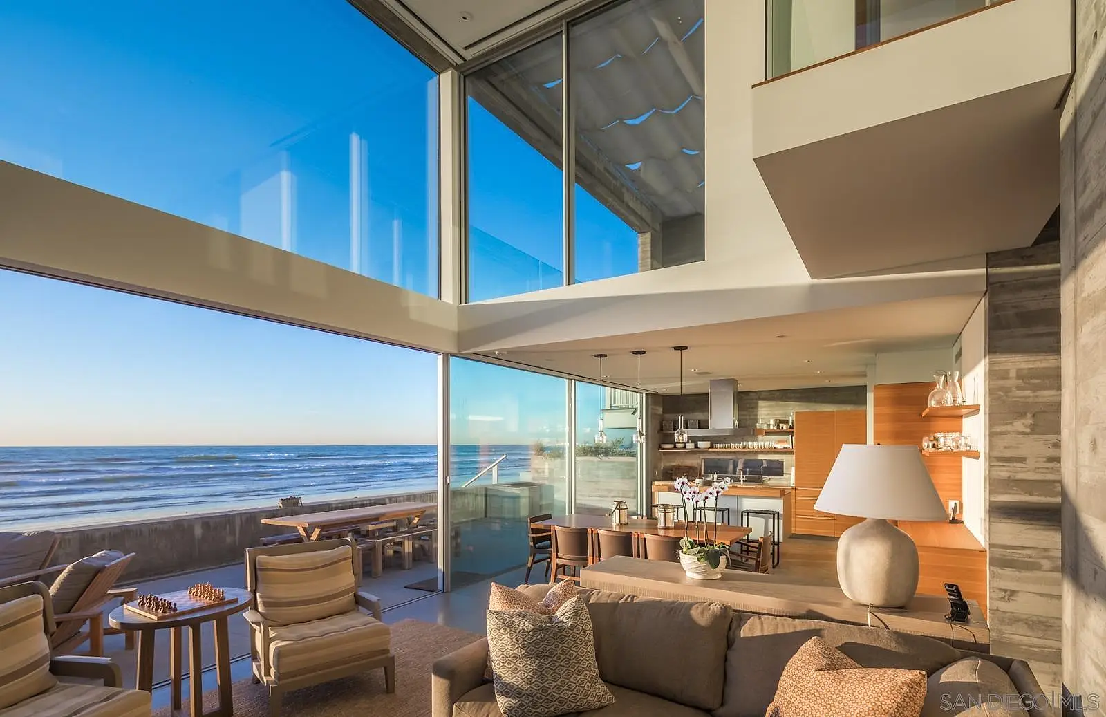 2112 Ocean Front